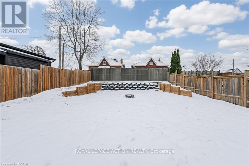 96 Emilie Street, Brantford, Ontario  N3S 1T2 - Photo 35 - X12612978