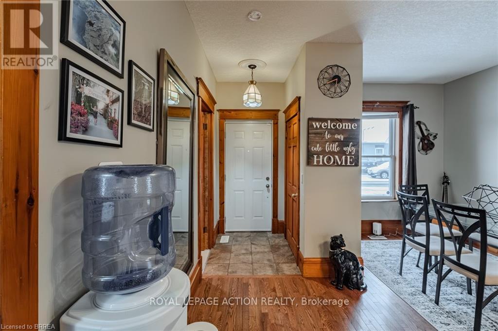 96 Emilie Street, Brantford, Ontario  N3S 1T2 - Photo 6 - X12612978