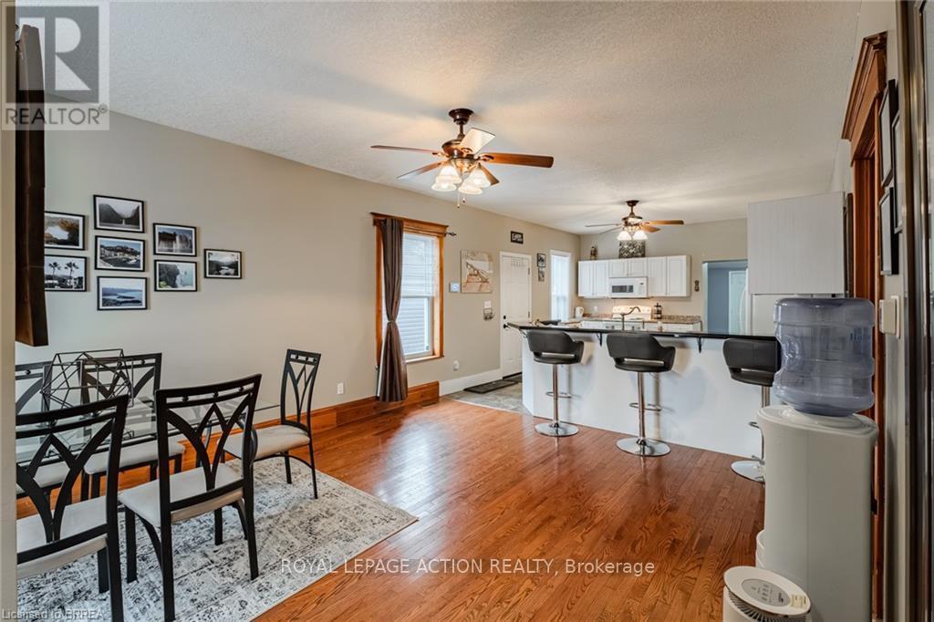 96 Emilie Street, Brantford, Ontario  N3S 1T2 - Photo 7 - X12612978