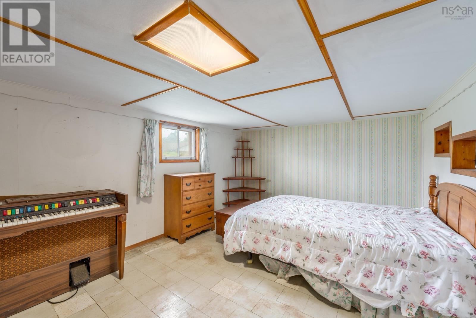 18 Shaw Avenue, Yarmouth, Nova Scotia B5A 2T9 - Photo 18 - 202518398