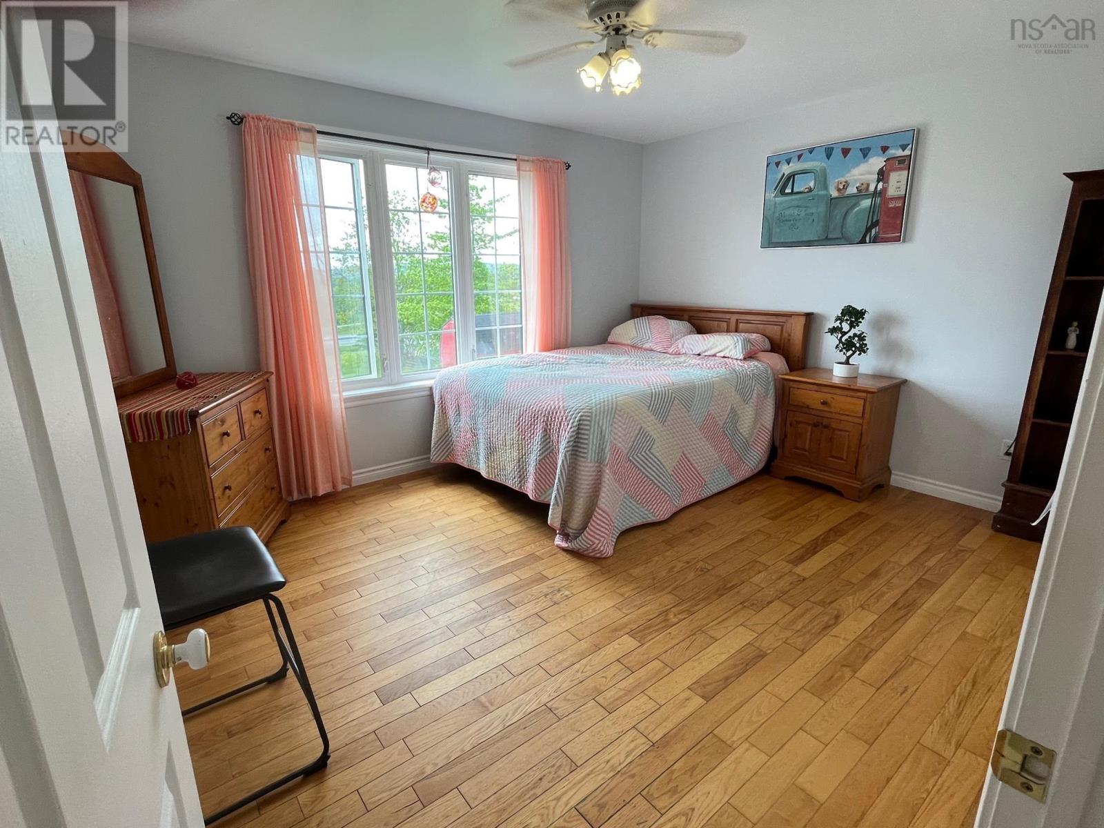 49 Big Baddeck Road, Baddeck, Nova Scotia  B0E 1B0 - Photo 13 - 202521924