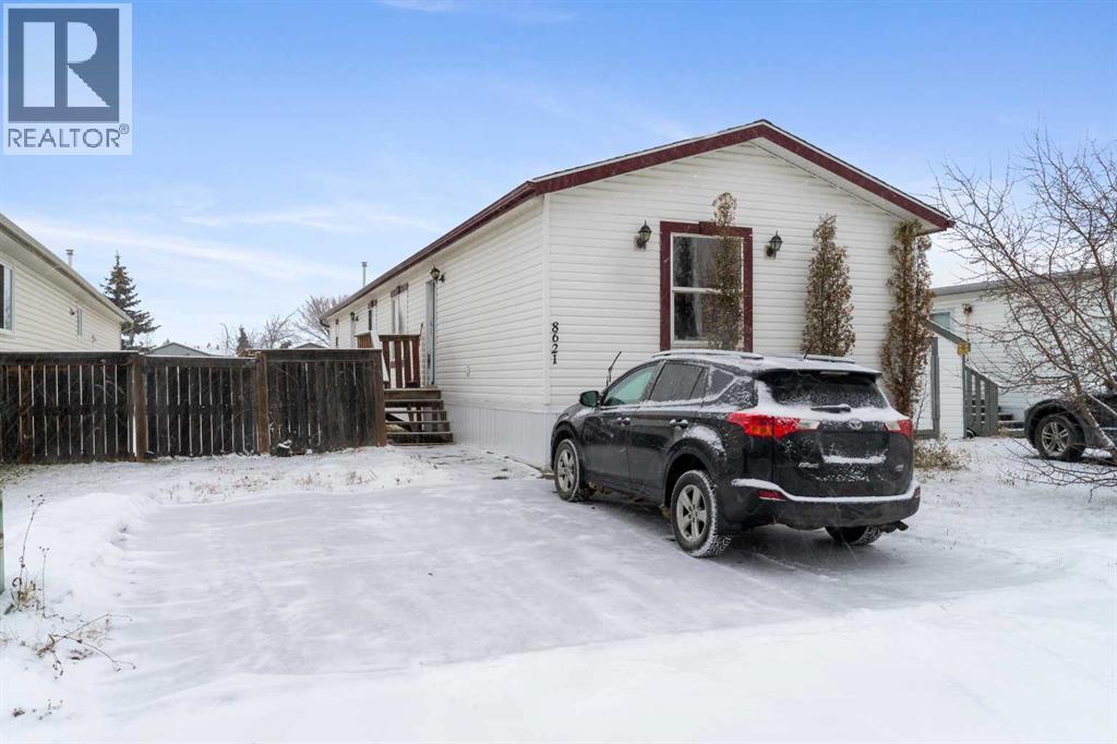 8621 89 Street, Grande Prairie, Alberta T8X 1V7 - Photo 1 - A2273852