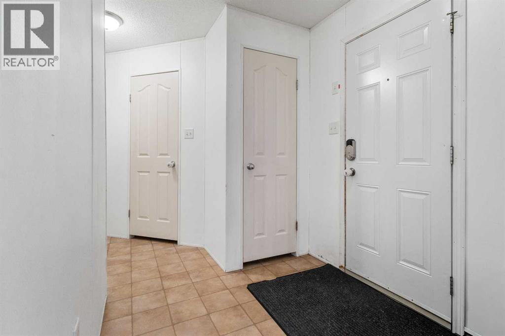 8621 89 Street, Grande Prairie, Alberta T8X 1V7 - Photo 2 - A2273852