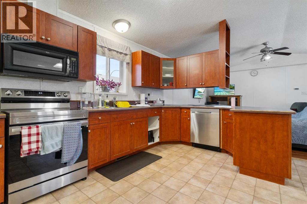 8621 89 Street, Grande Prairie, Alberta T8X 1V7 - Photo 4 - A2273852