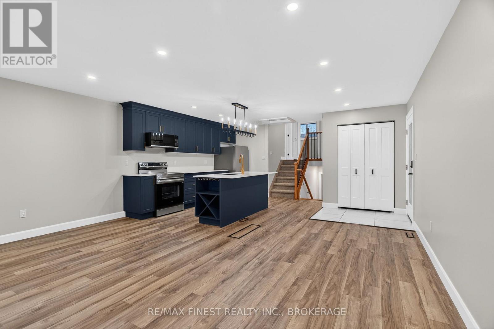 62 Abbey Dale Court, Kingston, Ontario  K7K 5W9 - Photo 7 - X12613146