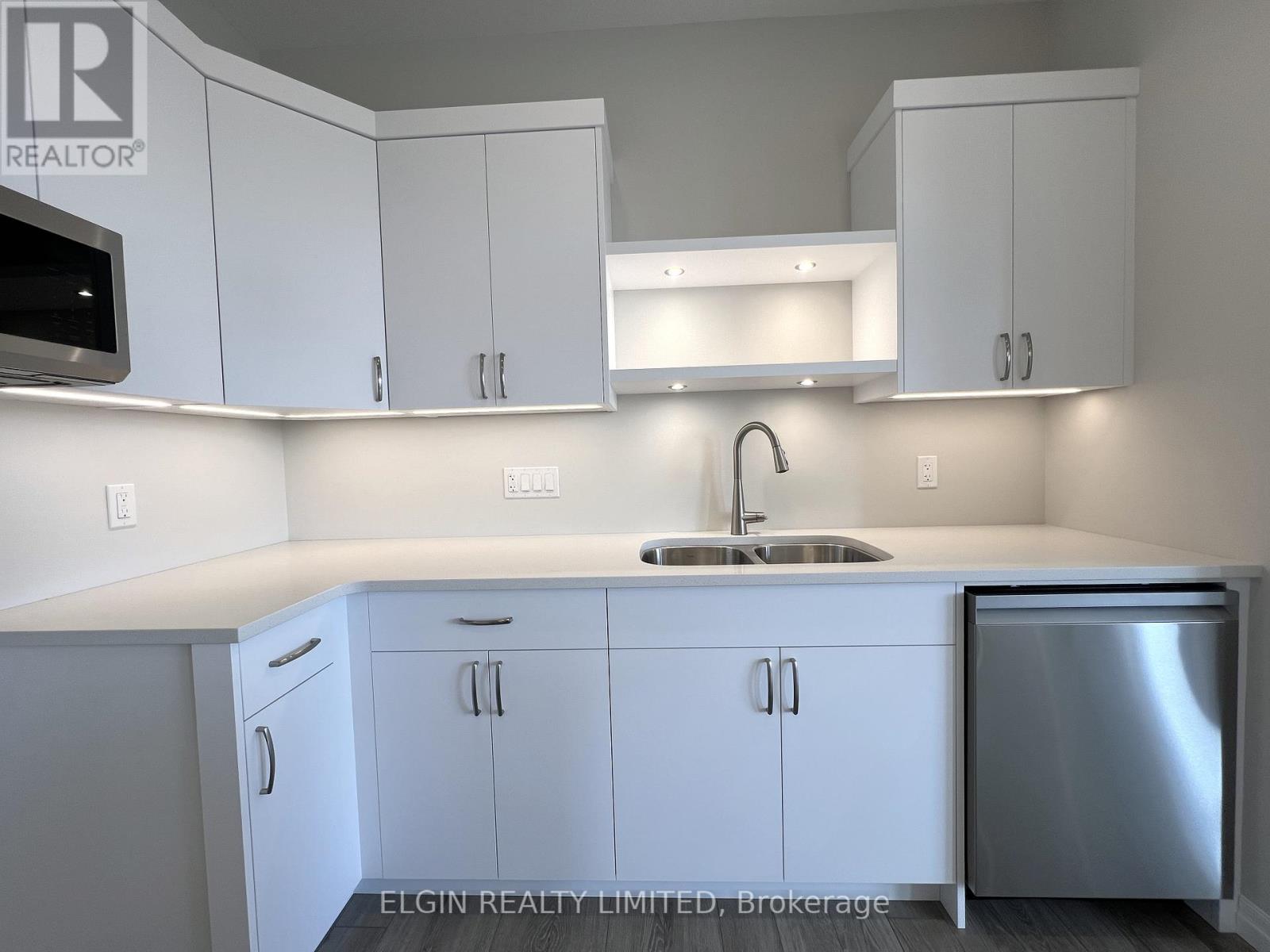 73 Braun Avenue, Tillsonburg, Ontario  N4G 0K4 - Photo 8 - X12613080