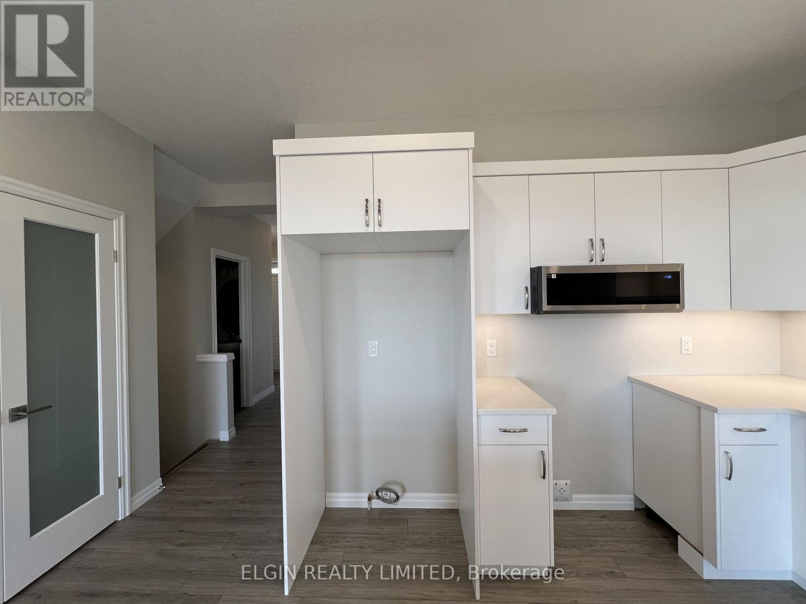 75 Braun Avenue, Tillsonburg, Ontario  N4G 0K4 - Photo 10 - X12613084