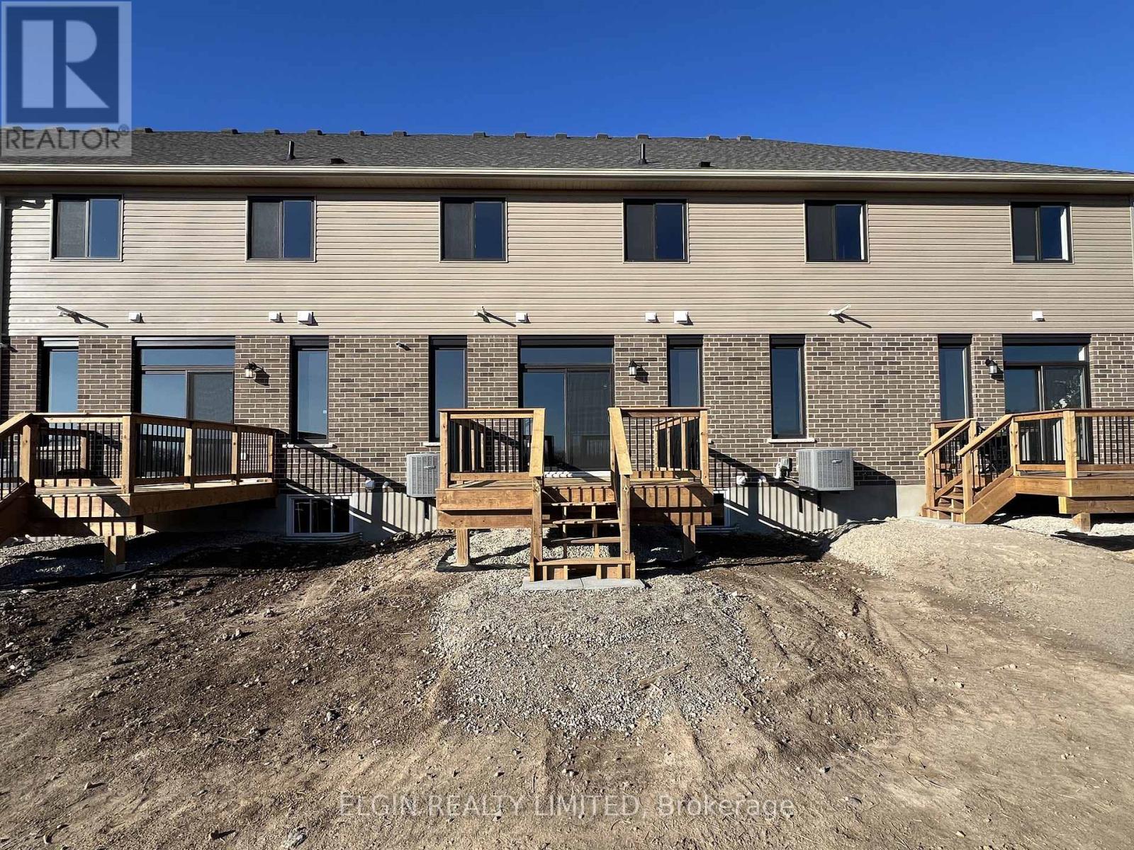 75 Braun Avenue, Tillsonburg, Ontario  N4G 0K4 - Photo 2 - X12613084