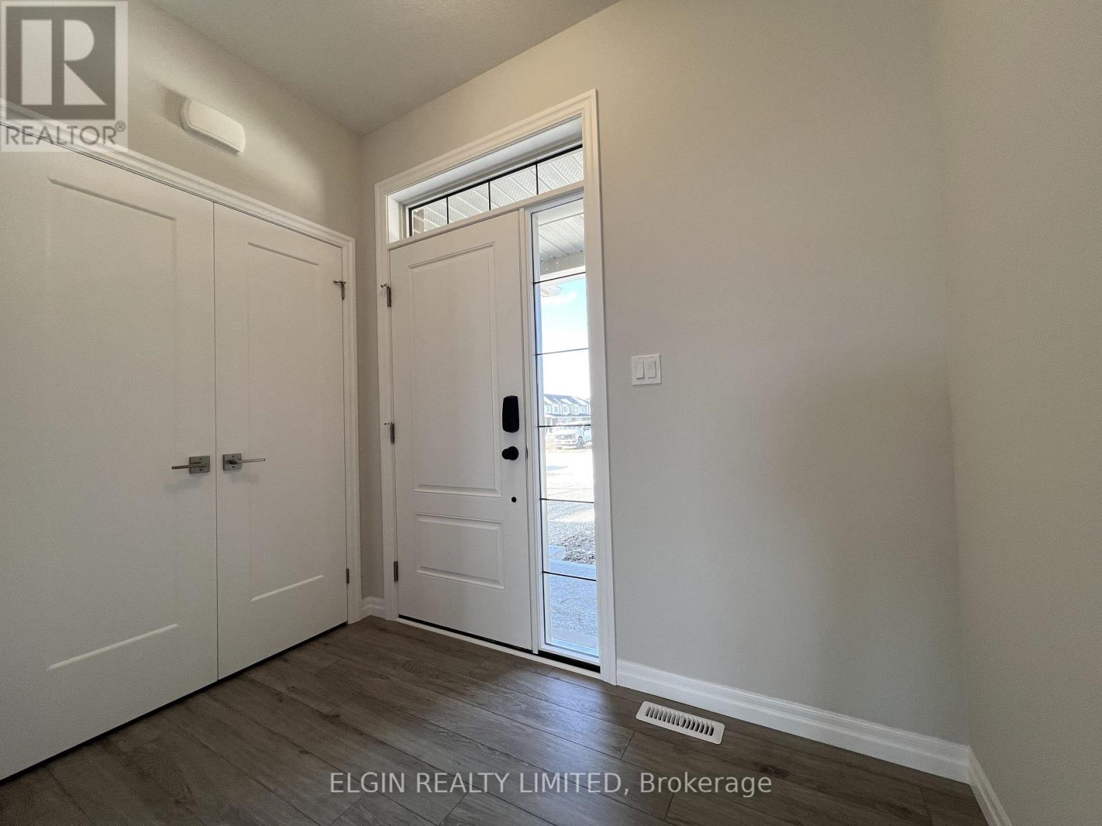 75 Braun Avenue, Tillsonburg, Ontario  N4G 0K4 - Photo 5 - X12613084