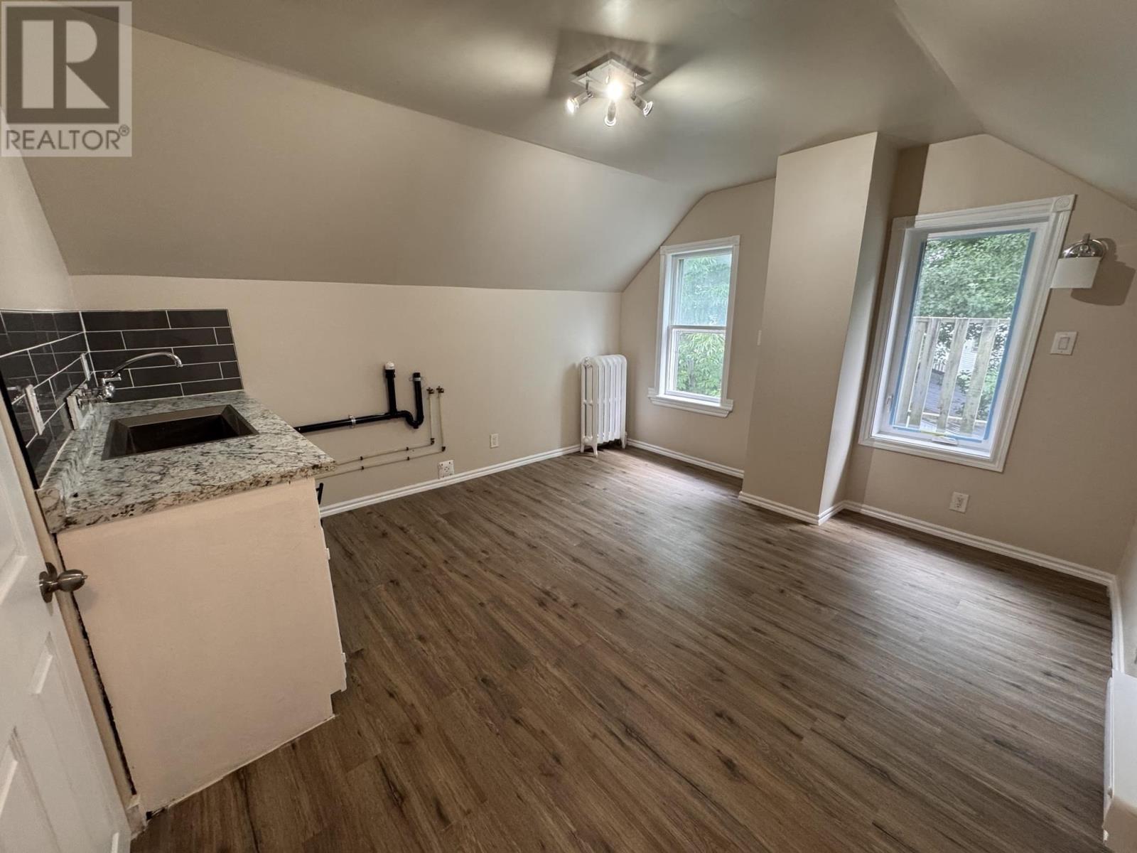 30 Grosvenor Ave, Sault Ste. Marie, Ontario P6B 2L9 - Photo 14 - SM253442