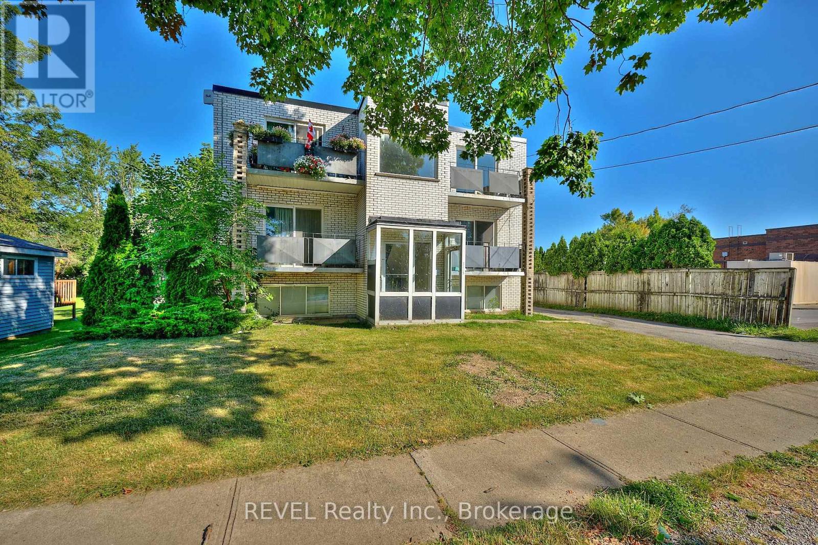 3865 Front Street, Niagara Falls, Ontario  L2G 6G3 - Photo 2 - X12613132
