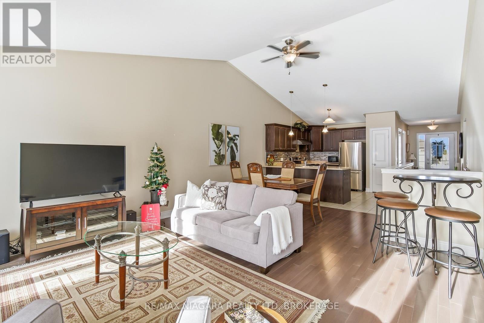 3959 Lower Coach Road, Fort Erie, Ontario  L0S 1S0 - Photo 13 - X12613158