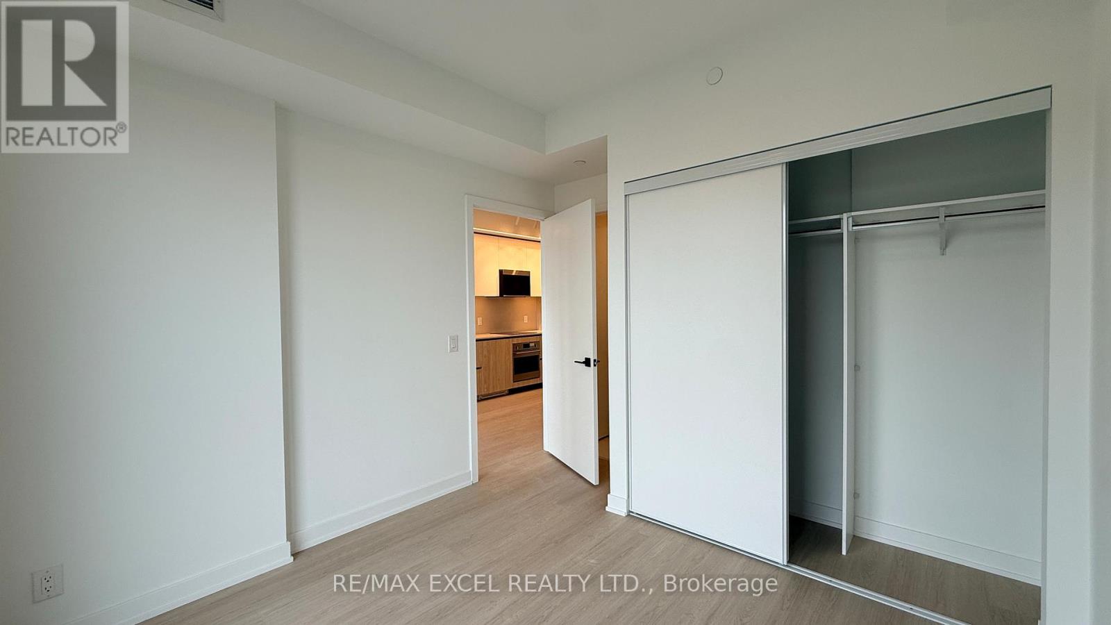 901 - 699 Sheppard Avenue E, Toronto (Bayview Village), Ontario  M2K 0J5 - Photo 13 - C12578460