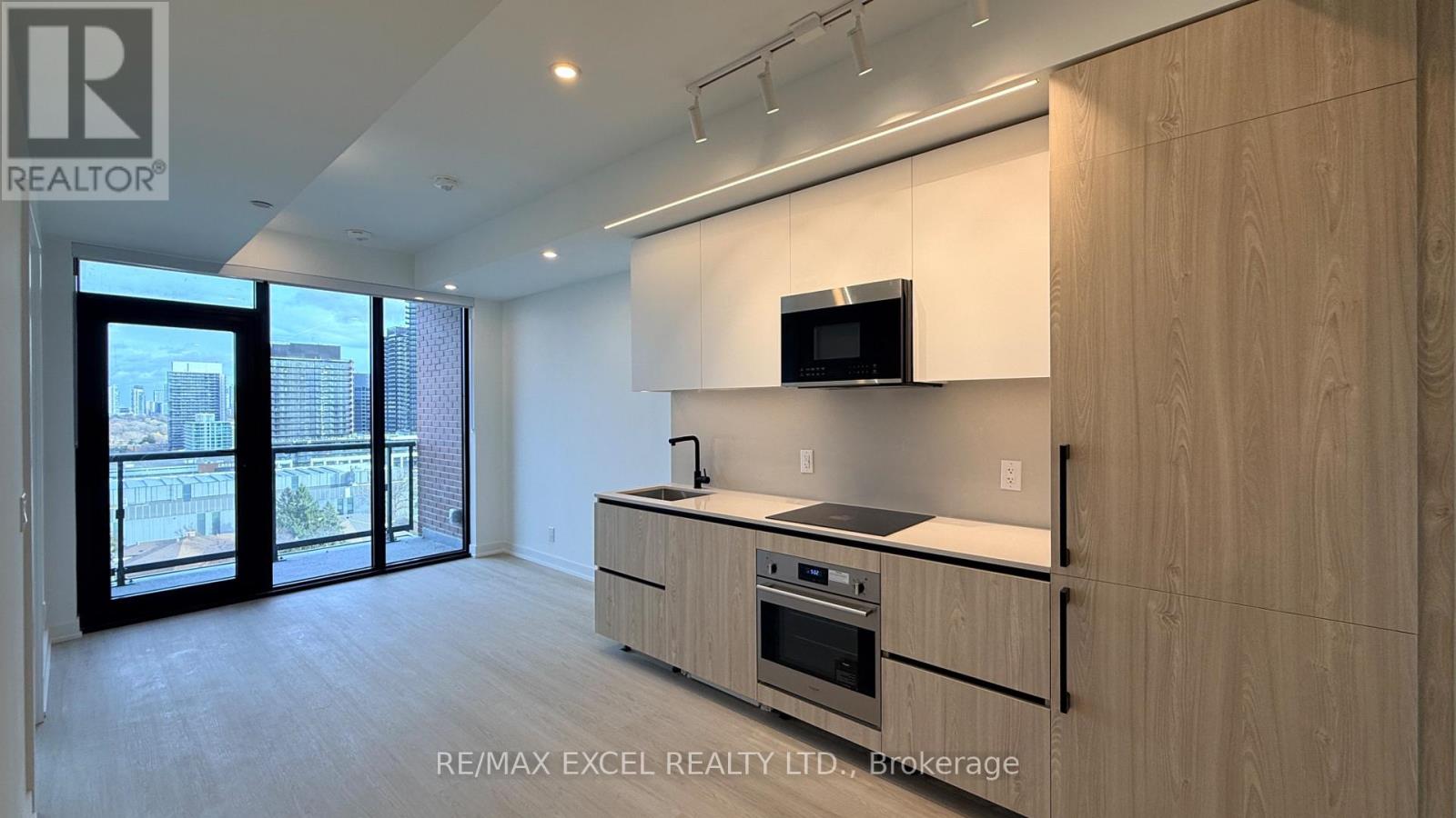 901 - 699 Sheppard Avenue E, Toronto (Bayview Village), Ontario  M2K 0J5 - Photo 2 - C12578460