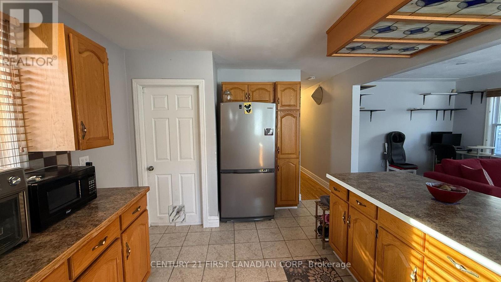 93 Elgin Street, London East, Ontario  N5Z 2T4 - Photo 6 - X12612760