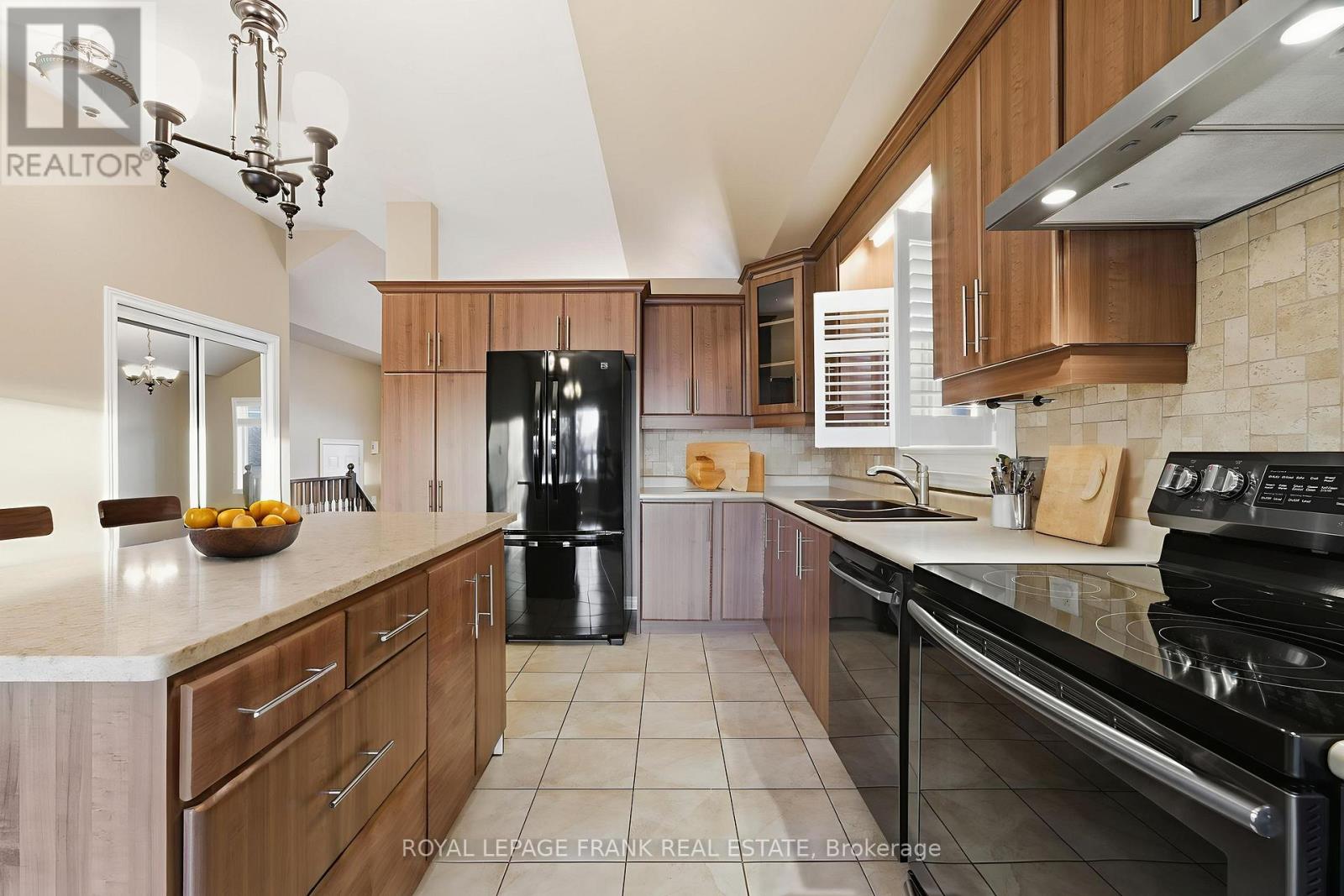 7 Brock Street, Kawartha Lakes, Ontario  K9V 0B9 - Photo 14 - X12613190