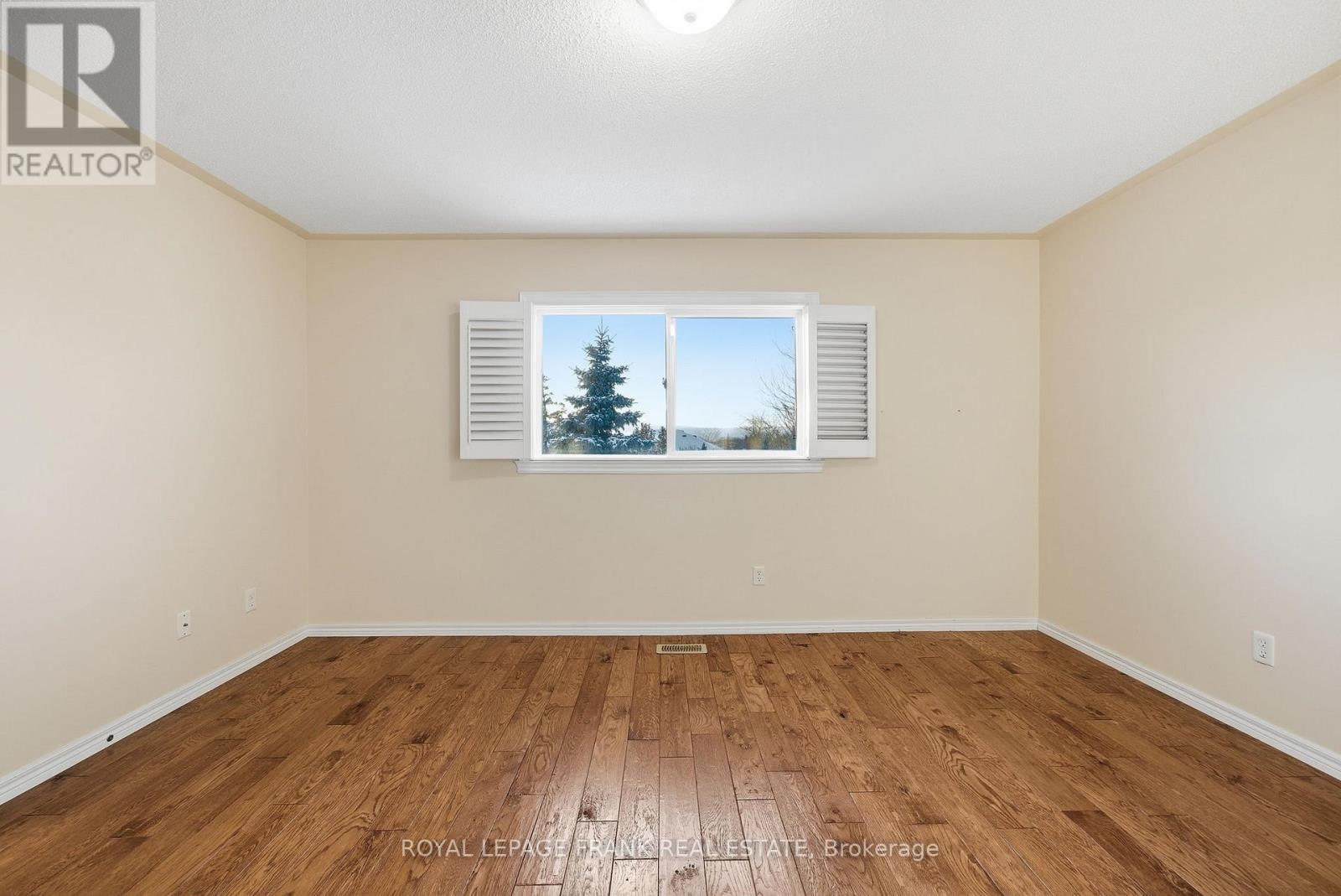 7 Brock Street, Kawartha Lakes, Ontario  K9V 0B9 - Photo 23 - X12613190