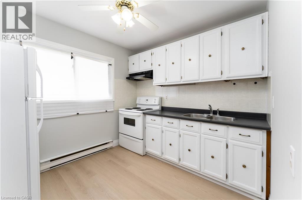 2050 Upper Middle Road Unit# 165, Burlington, Ontario  L7P 3R9 - Photo 12 - 40784677