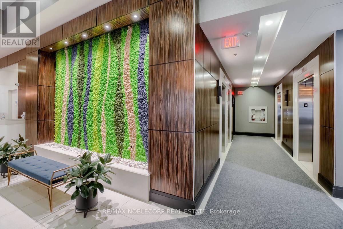 807 - 19 Grand Trunk Crescent, Toronto, Ontario  M5J 3A3 - Photo 19 - C12613000