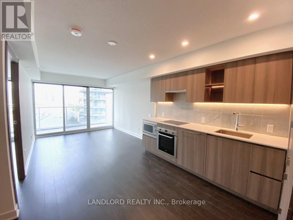 1011 - 17 BATHURST STREET, Toronto, Ontario