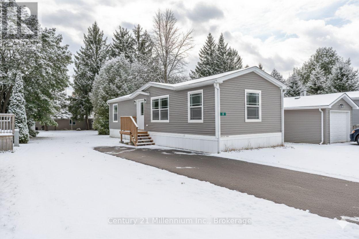 8 SUSSEX SQUARE, Georgian Bluffs, Ontario