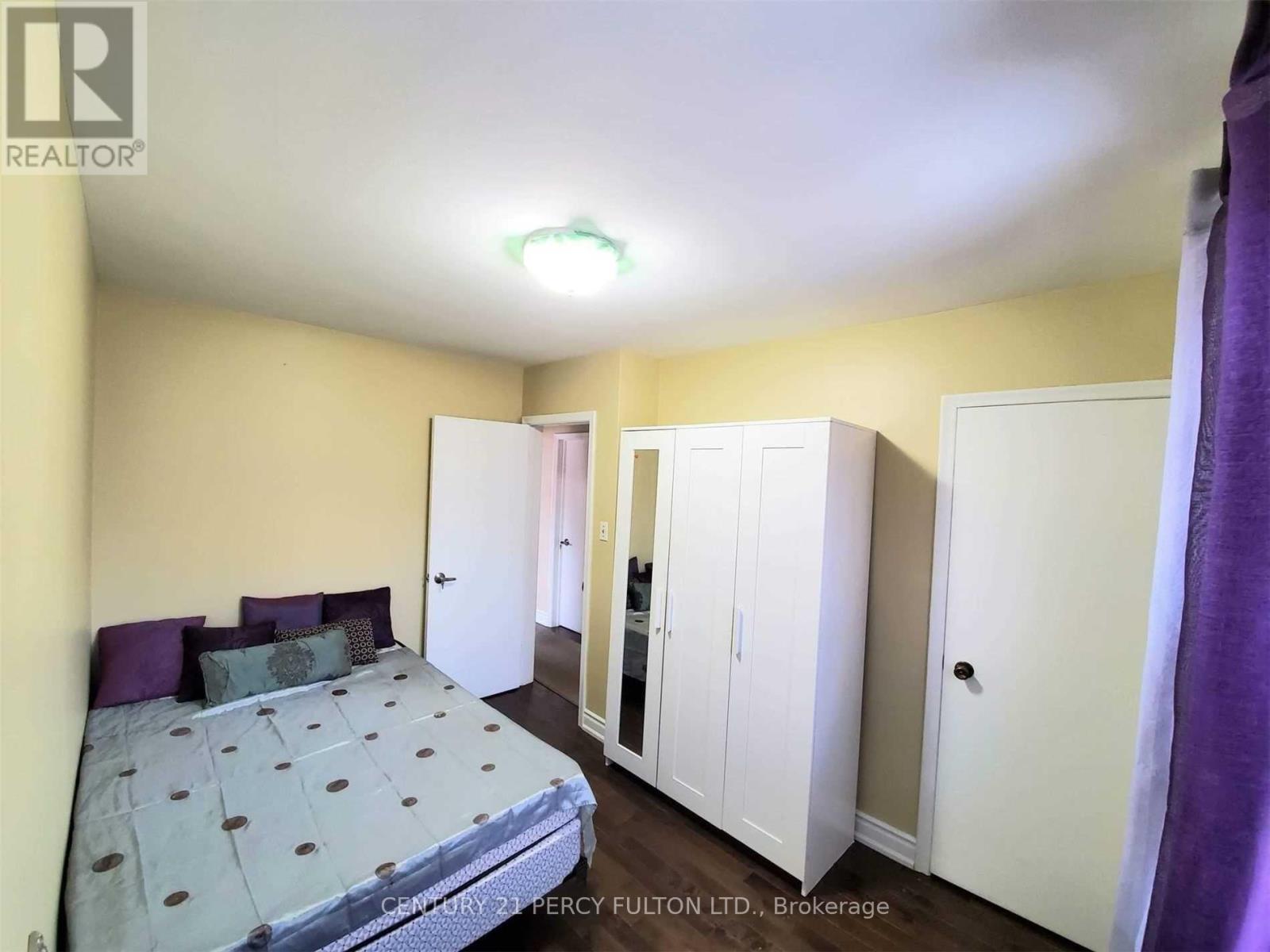 Upper - 24 Chestermere Boulevard, Toronto, Ontario  M1J 2X7 - Photo 13 - E12613010