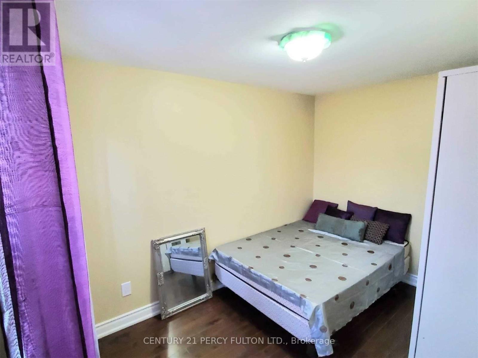 Upper - 24 Chestermere Boulevard, Toronto, Ontario  M1J 2X7 - Photo 14 - E12613010