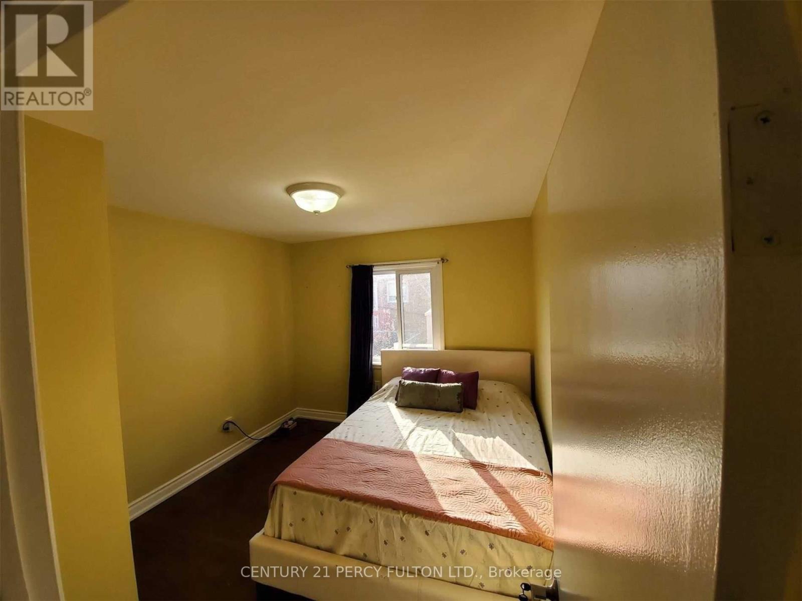 Upper - 24 Chestermere Boulevard, Toronto, Ontario  M1J 2X7 - Photo 15 - E12613010