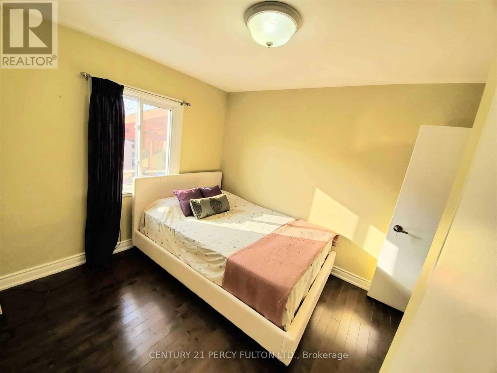 Upper - 24 Chestermere Boulevard, Toronto, Ontario  M1J 2X7 - Photo 16 - E12613010