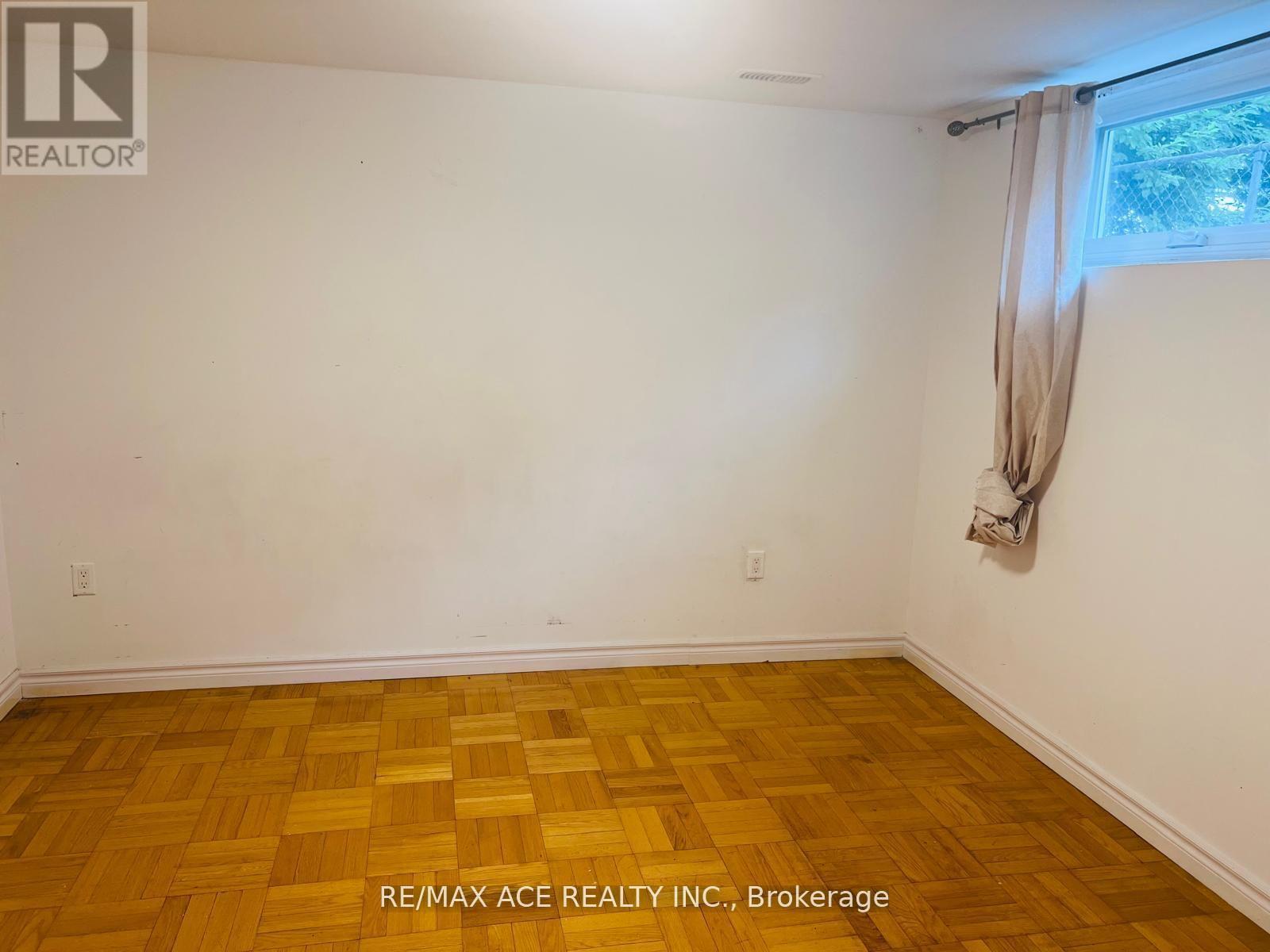 Bsmt - 15 Sedgemount Drive, Toronto (Woburn), Ontario  M1H 1X2 - Photo 6 - E12613052