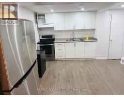 BSMT - 15 SEDGEMOUNT DRIVE, Toronto, Ontario