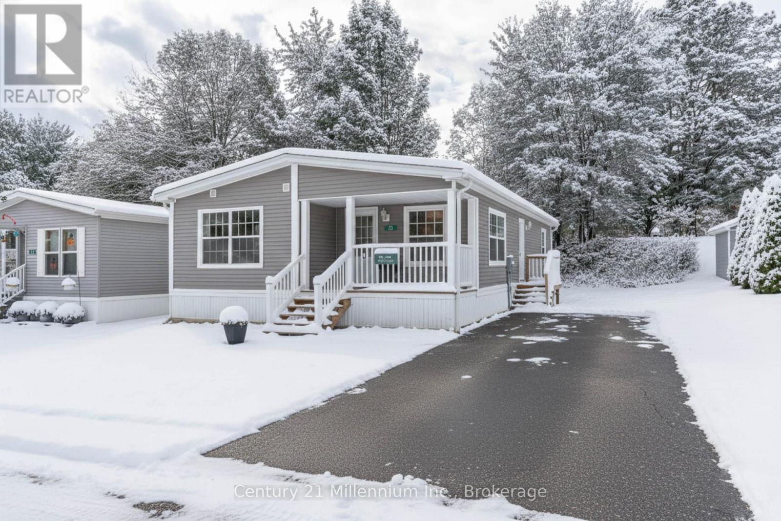 35 SUSSEX SQUARE, Georgian Bluffs, Ontario