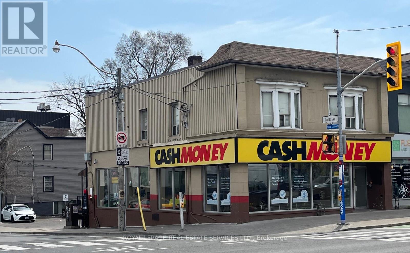 GROUND - 851 DANFORTH AVENUE, Toronto, Ontario