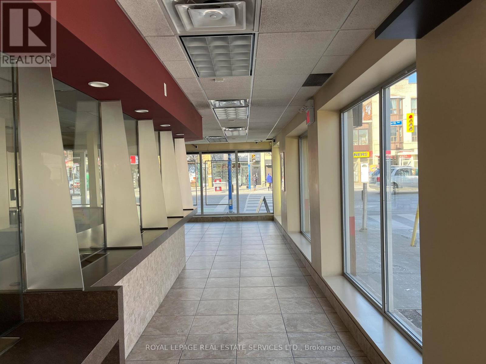 Ground - 851 Danforth Avenue, Toronto, Ontario  M4J 1L2 - Photo 4 - E12613164