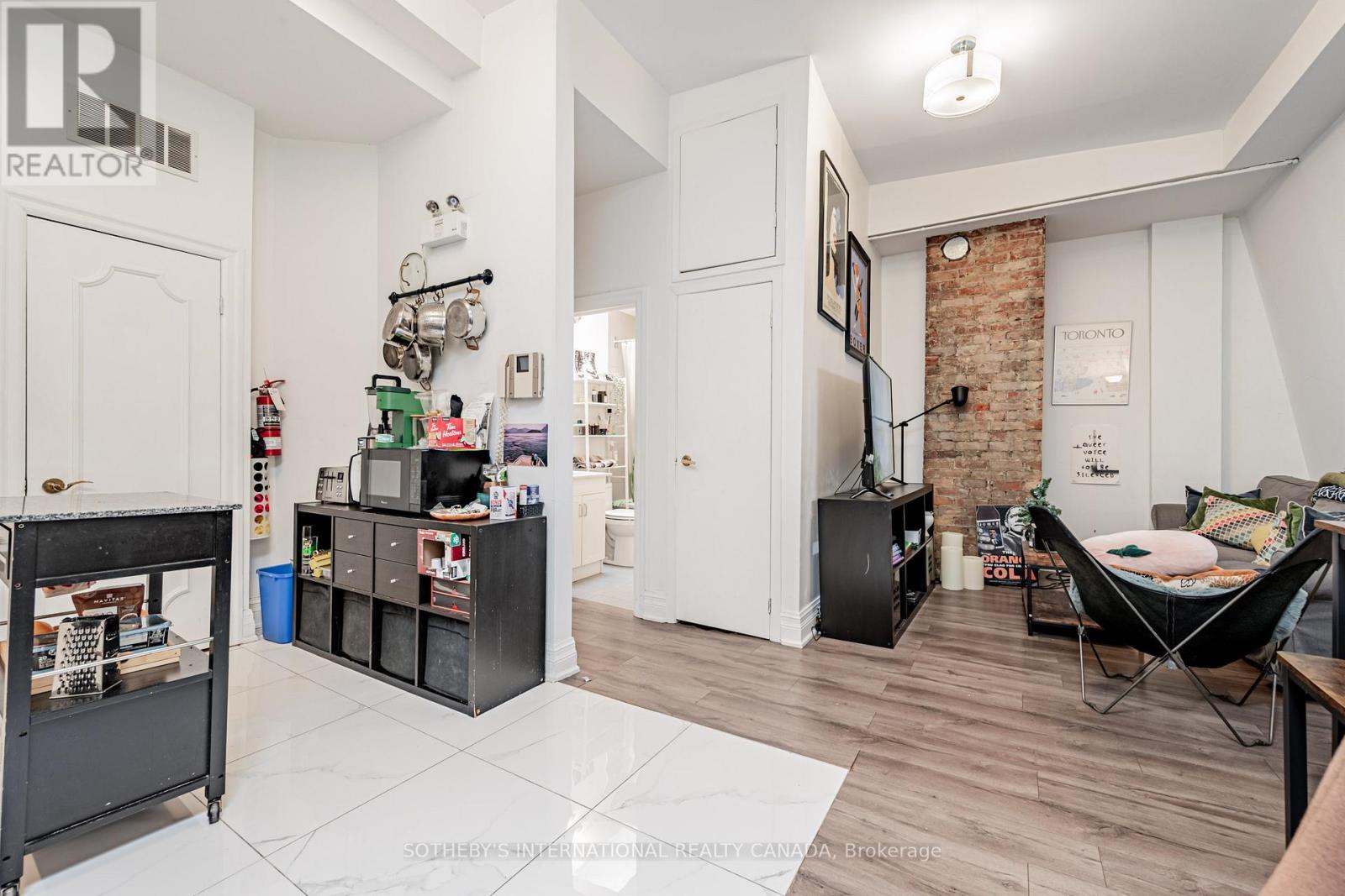 3 - 212 Carlton Street, Toronto, Ontario  M5A 2L1 - Photo 11 - C12613176