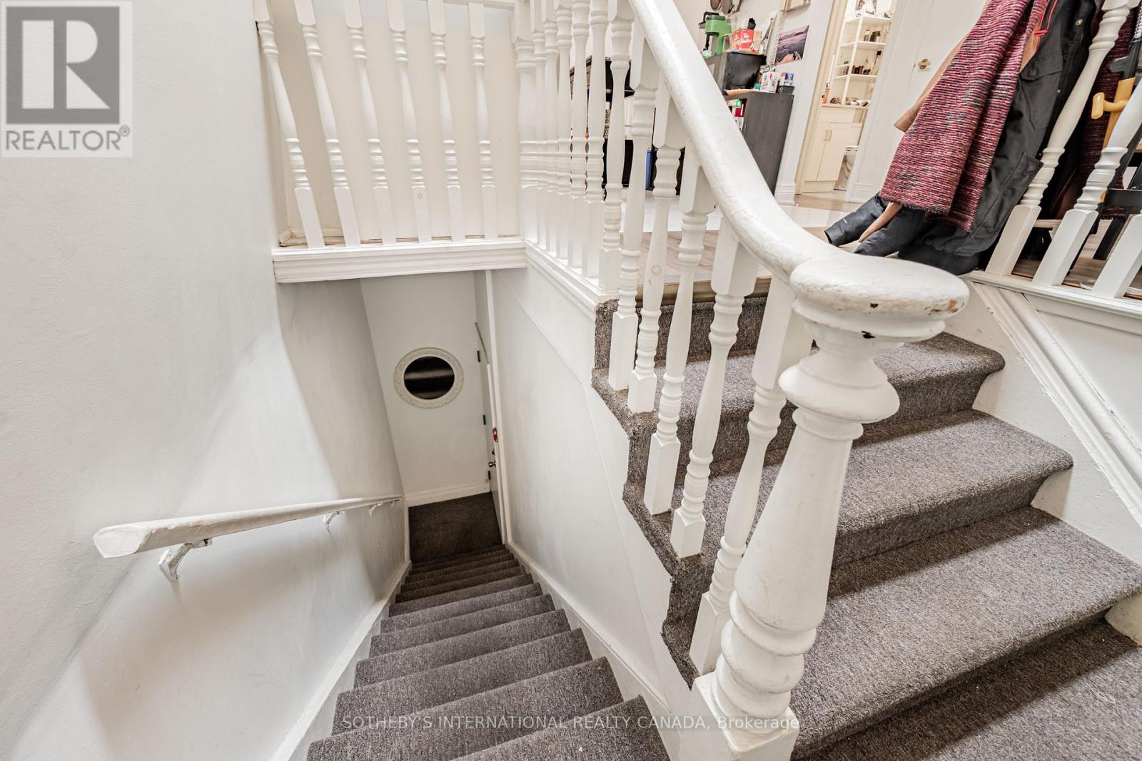 3 - 212 Carlton Street, Toronto, Ontario  M5A 2L1 - Photo 4 - C12613176