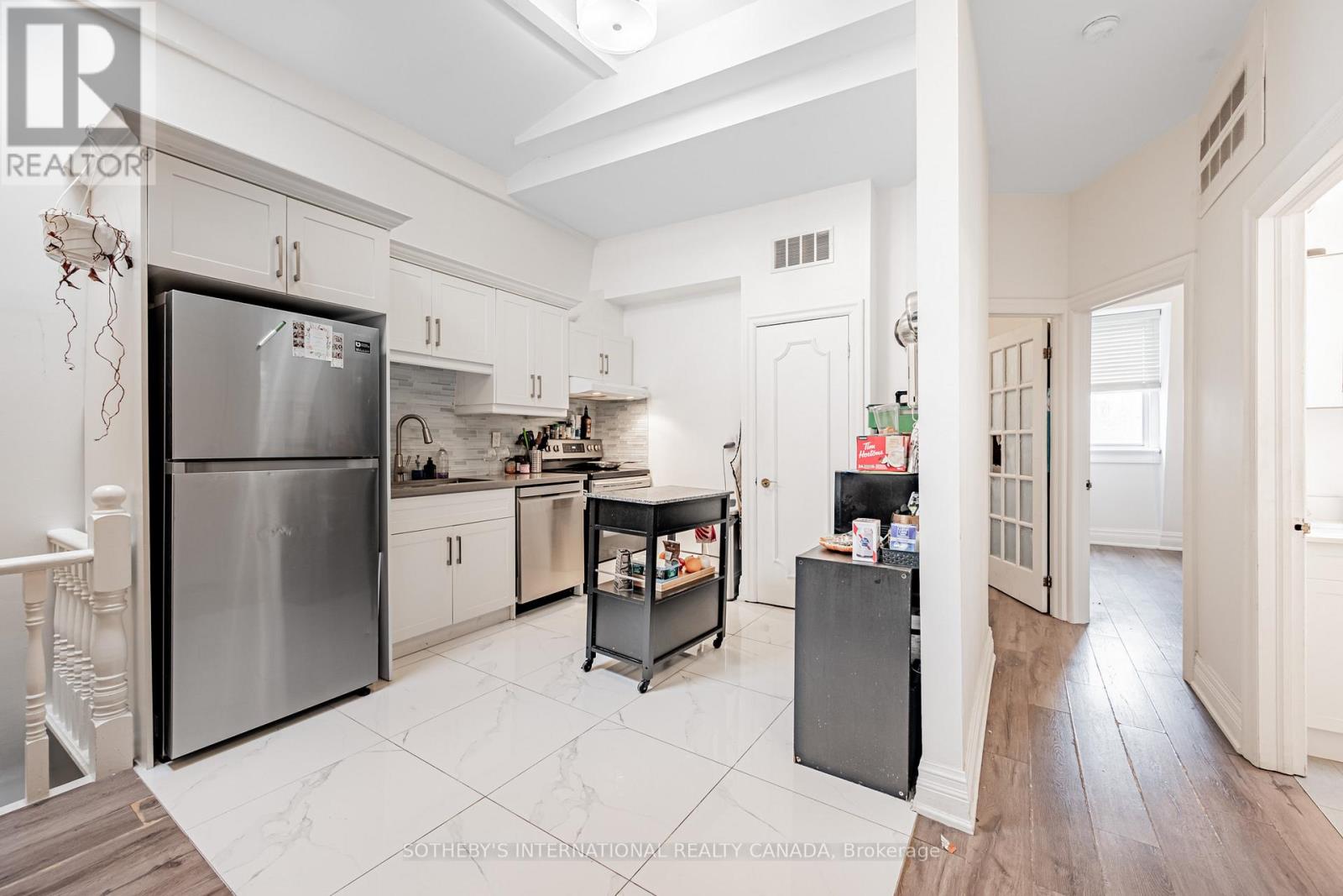 3 - 212 Carlton Street, Toronto, Ontario  M5A 2L1 - Photo 5 - C12613176