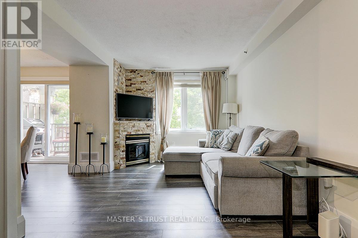 838 - 75 Weldrick Road E, Richmond Hill (Observatory), Ontario  L4C 0H9 - Photo 8 - N12612996