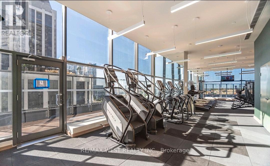 328 - 474 Caldari Road, Vaughan, Ontario  L4K 0R5 - Photo 10 - N12613064