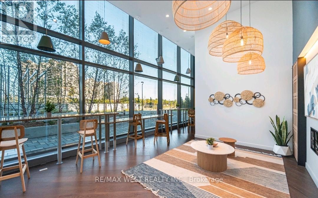 328 - 474 Caldari Road, Vaughan, Ontario  L4K 0R5 - Photo 6 - N12613064