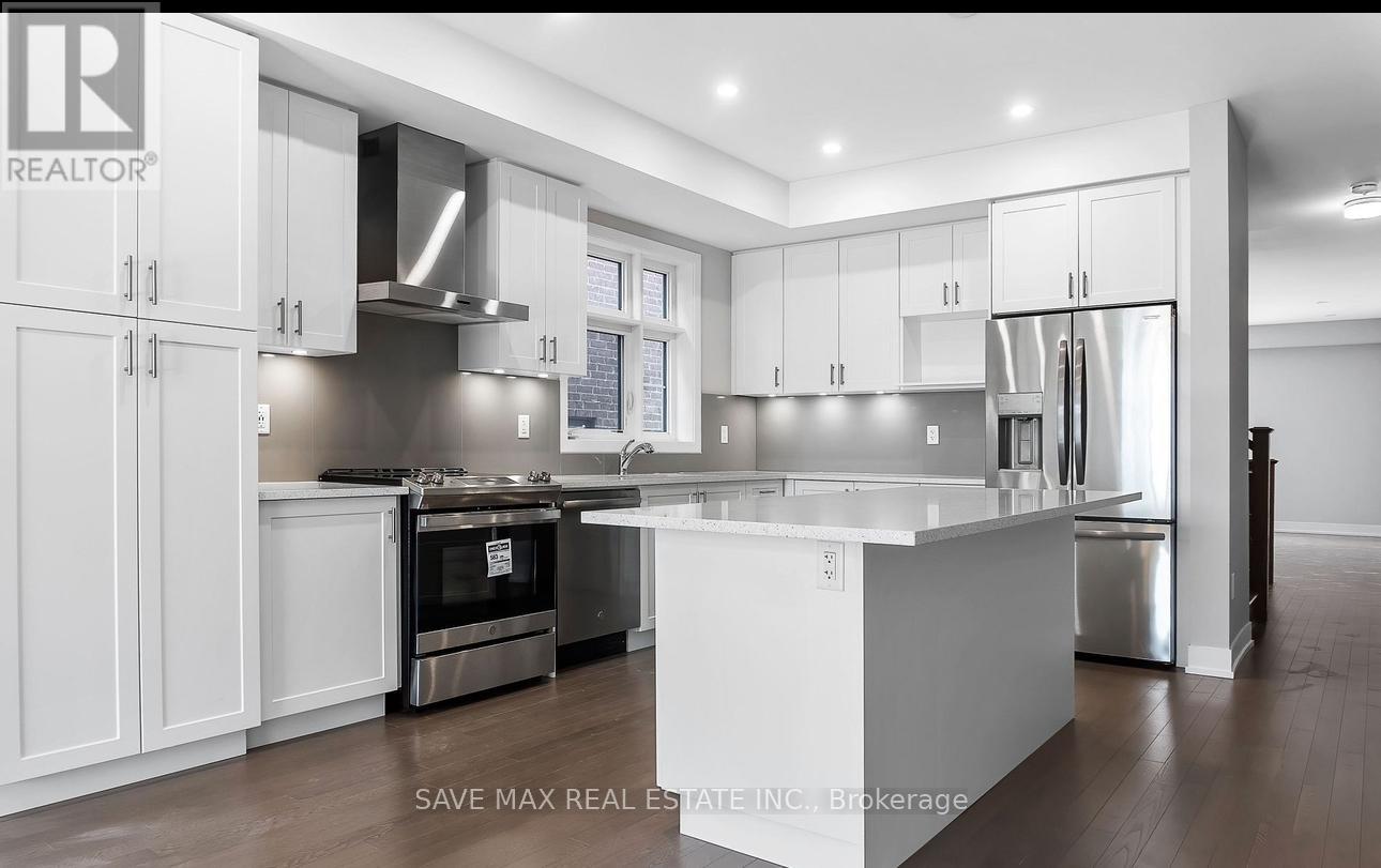 93 Cornell Rouge Boulevard, Markham (Cornell), Ontario  L6B 1R1 - Photo 2 - N12613148