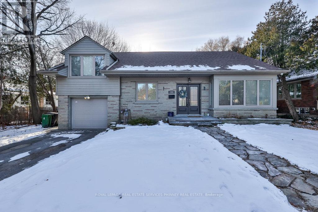 298 BURNHAMTHORPE ROAD, Toronto, Ontario