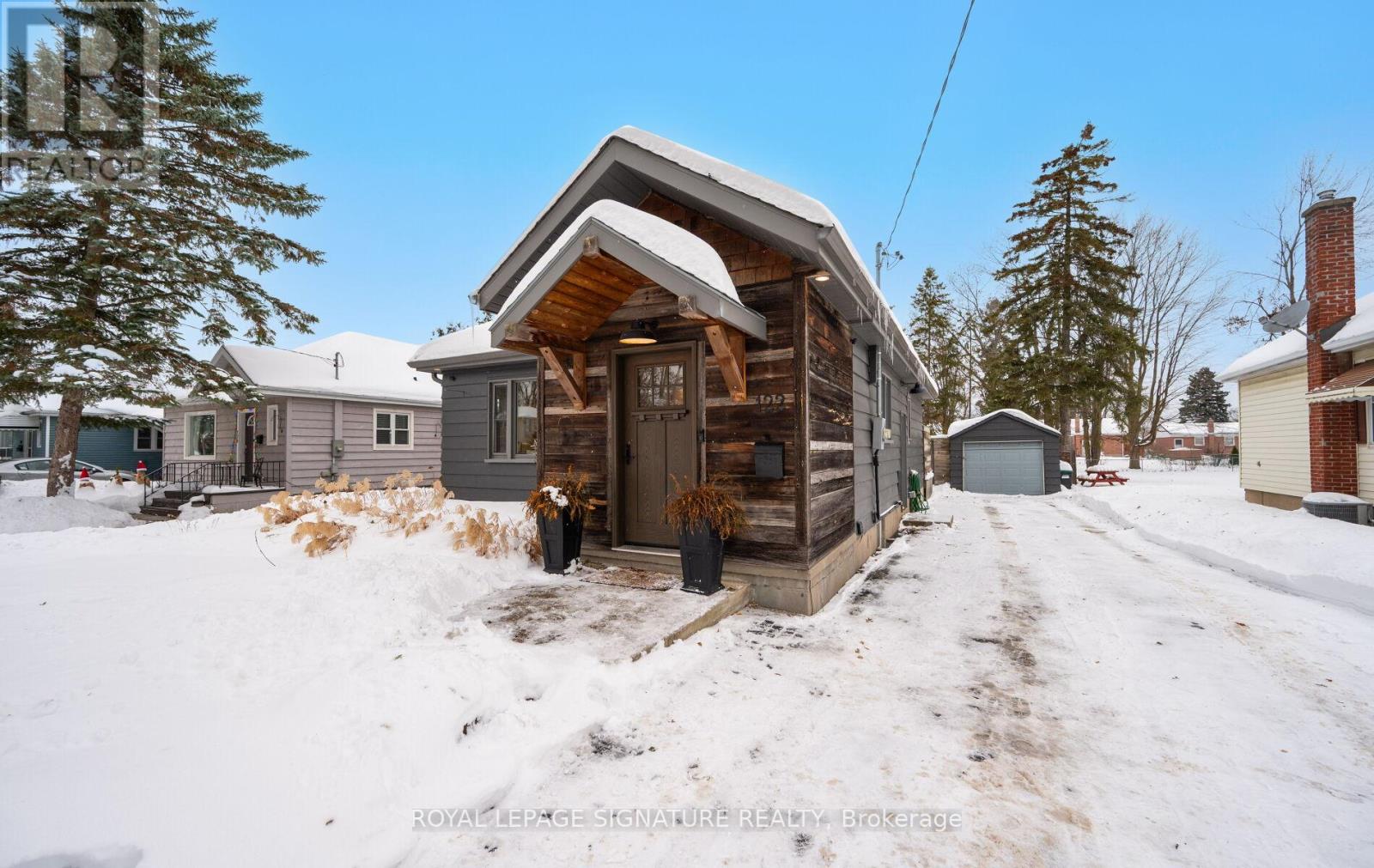 122 Queen Street, Barrie (Codrington), Ontario  L4M 1Z5 - Photo 6 - S12613008