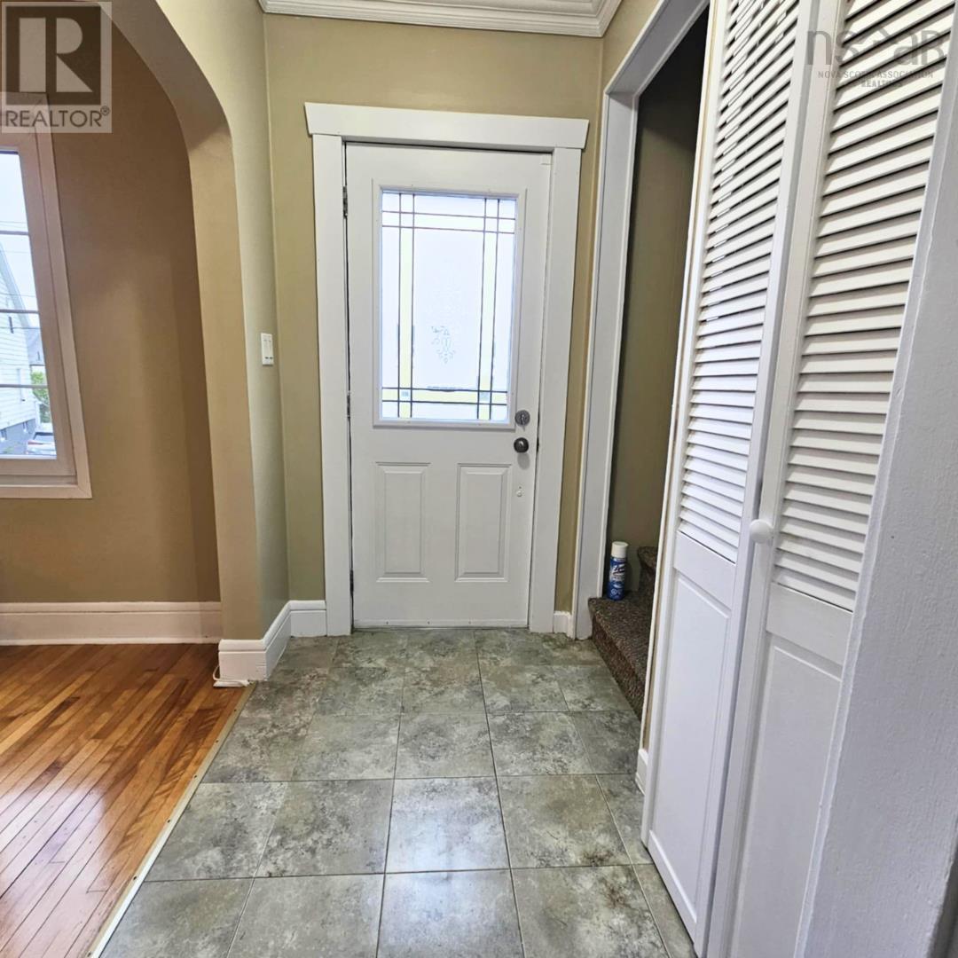 97 Fisher Street, Sydney, Nova Scotia  B1N 1R2 - Photo 11 - 202526125