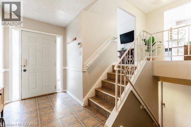 45 Fonthill Road, Hamilton, Ontario L9C 6A1 - Photo 5 - 40769107