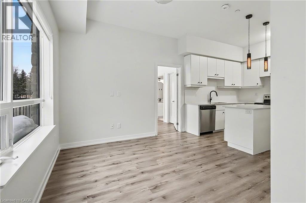 251 Northfield Drive E Unit# 103, Waterloo, Ontario  N2K 0G9 - Photo 4 - 40791561