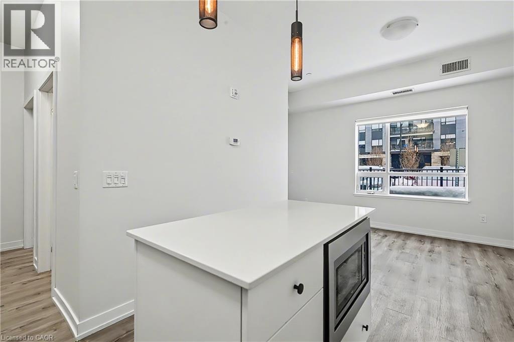 251 Northfield Drive E Unit# 103, Waterloo, Ontario  N2K 0G9 - Photo 5 - 40791561