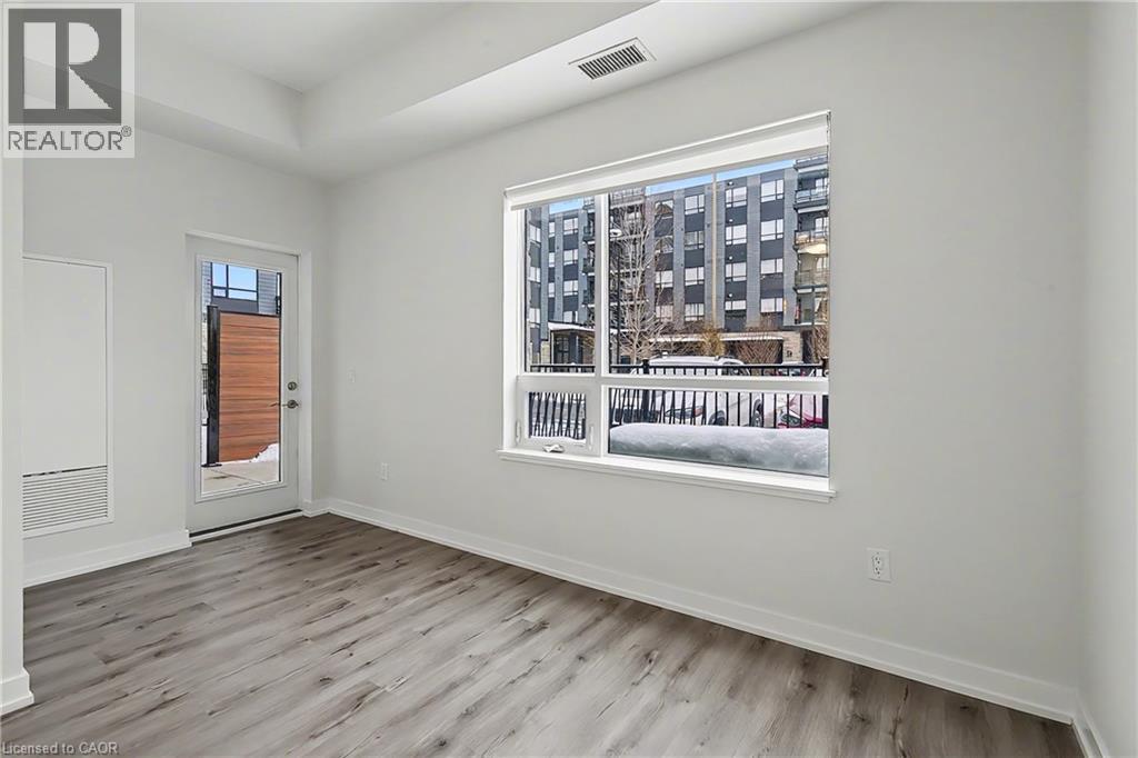 251 Northfield Drive E Unit# 103, Waterloo, Ontario  N2K 0G9 - Photo 3 - 40791561