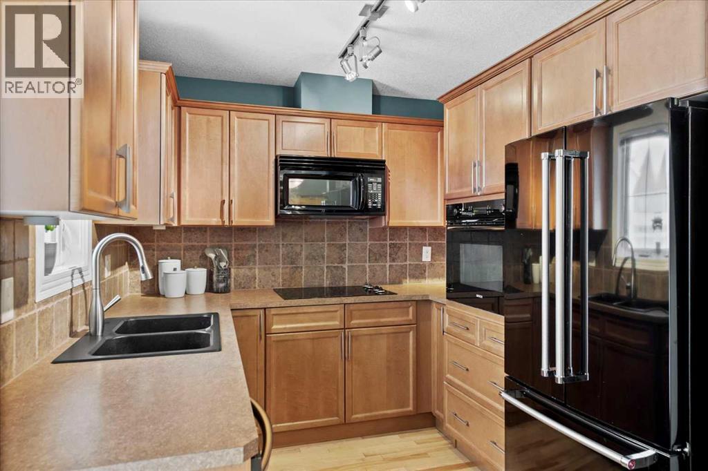 8910 Royal Oak Way Nw, Calgary, Alberta  T3G 6B4 - Photo 18 - A2273406