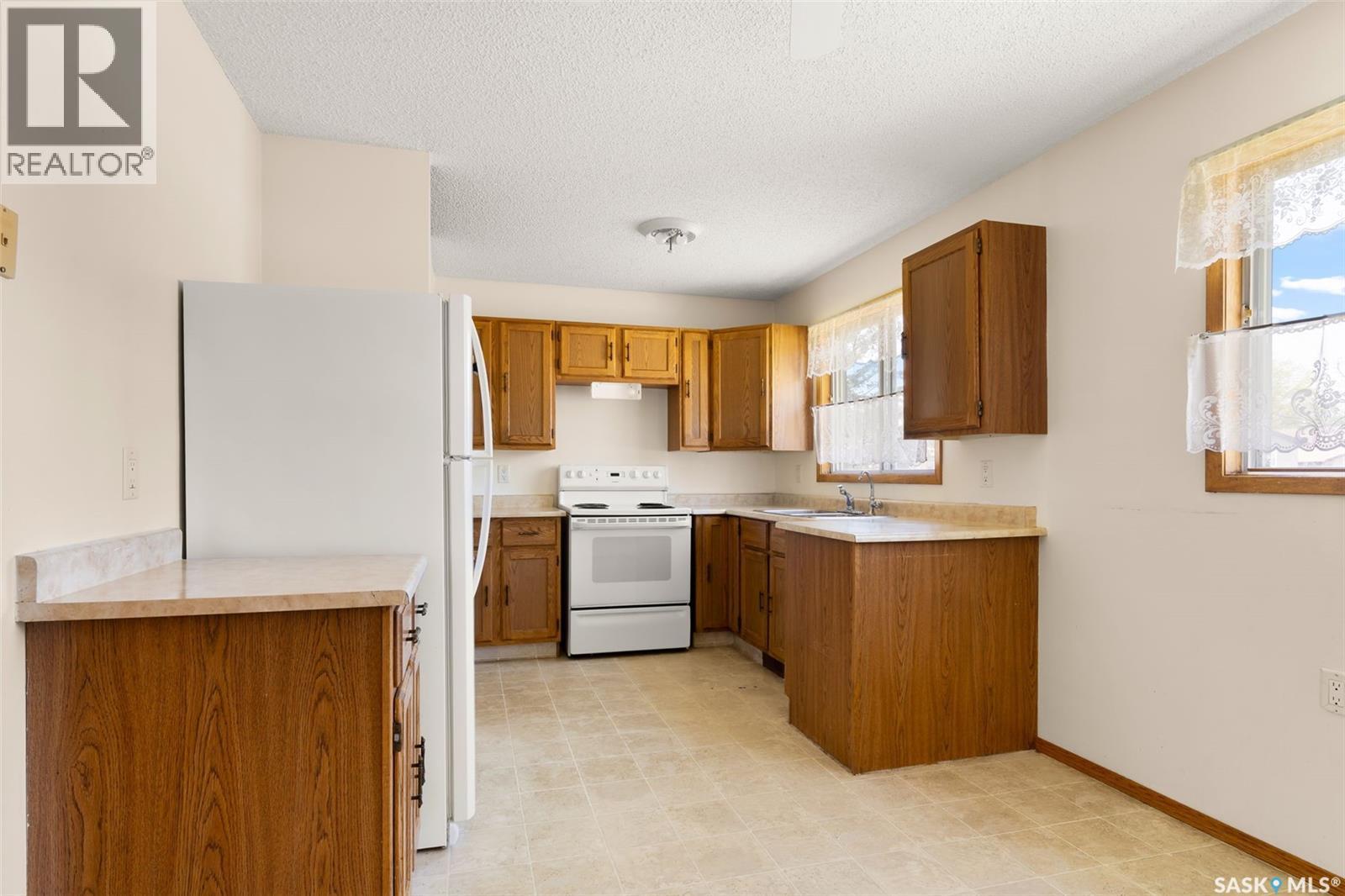 1190 Ferguson Crescent, Regina, Saskatchewan  S4N 6V6 - Photo 7 - SK025412